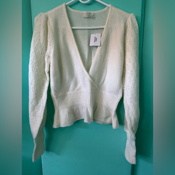 Ivory Blouse - Picture 5 of 6